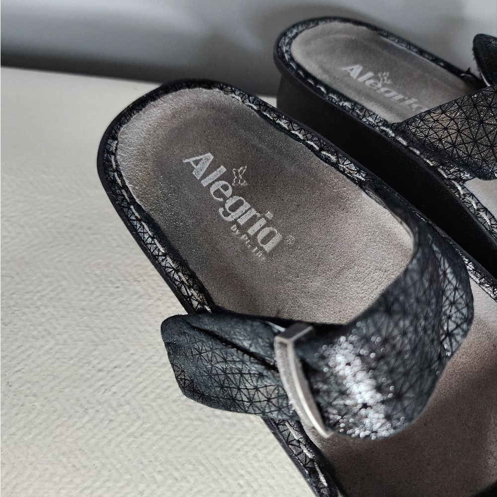Alegria Karmen Metallic Fun Slip On Sandals 41 Black 10.5-11 US Leather Comfort - Picture 2 of 5